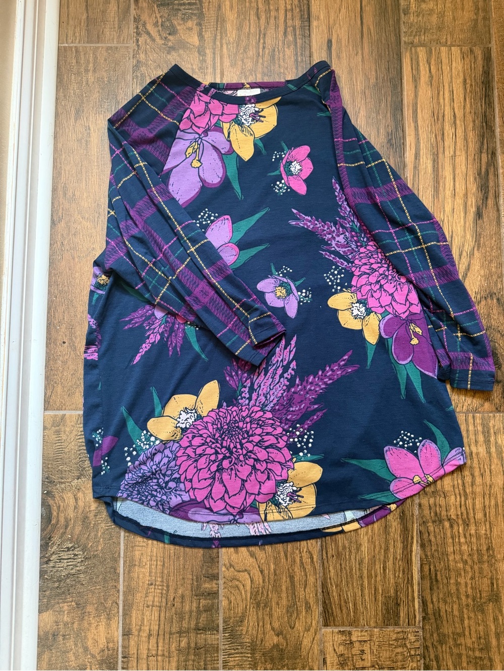 LuLaRoe Navy Floral & Plaid Raglan Long Sleeve Top